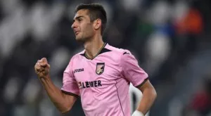 {{ otherArticle[0].article.title }}