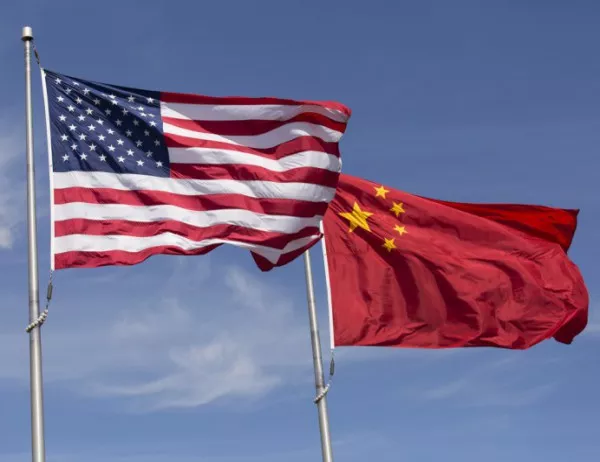 Новите наказателни мита на САЩ срещу Китай влизат в сила