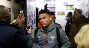 Турски гранд пита за защитник на Арсенал