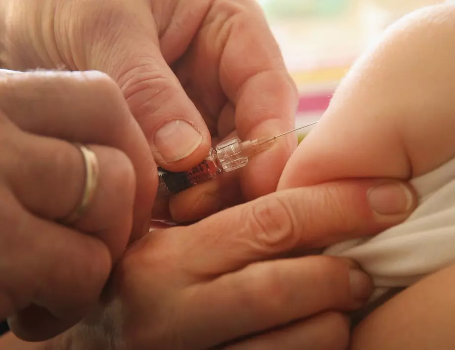 Бум в търсенето на противогрипни ваксини