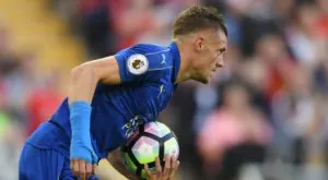 {{ otherArticle[0].article.title }}