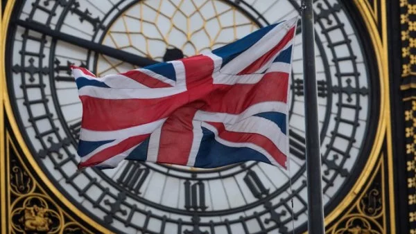 Лондон обеща: Правата на гражданите ще се обсъждат в началото на Brexit