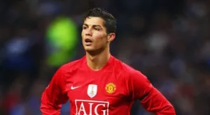 Ван дер Сар с любопитна история как дразнел Роналдо по време на престоя им в Юнайтед