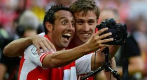 {{ otherArticle[0].article.title }}