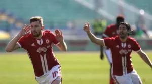 {{ otherArticle[0].article.title }}