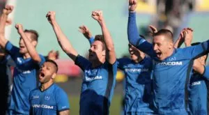 {{ otherArticle[0].article.title }}