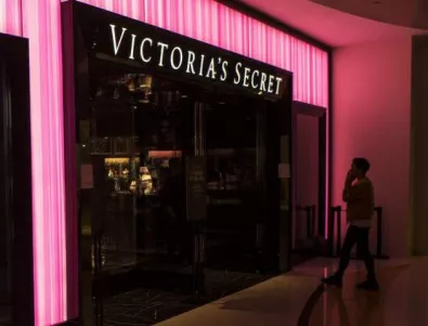 Собственикът на Victoria's Secret обвини в кражба на милиони обвинен за педофилия