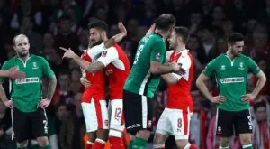 Арсенал се развихри за 45 минути и разгроми Линкълн 