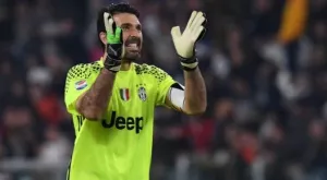 Само трима в света са с повече мачове за националния от Буфон