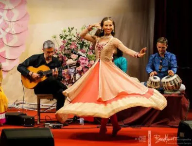С индийска стъпка в ритъма на фламенкото