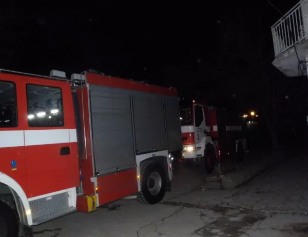 Пожар изпепели читалището в родопското село Скребатно