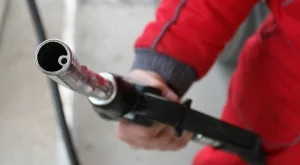 От петролната асоциация защитиха спорните промени в закона за горивата