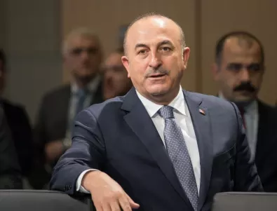 Според Турция Франция работи за засилване на влиянието на Русия в Либия