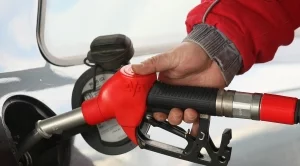 "Лукойл" може да продаде 1/3 от бензиностанциите си в Русия