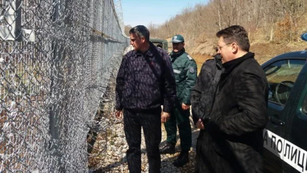 Миграционният натиск намалява, но на границата хващат по-малко успели да я минат