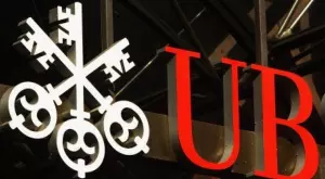 Водещите кредитни агенции свалиха рейтинга на банка UBS