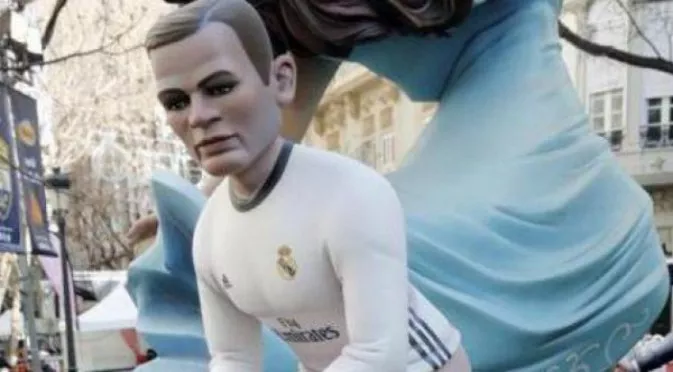 Във Валенсия изгориха кукла на Роналдо, изхождащ "Златни топки"