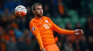 СНИМКИ: Ултраси на Спортинг пребиха играчите и треньора