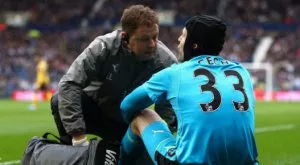 Петър Чех пропуска 1/2-финала за ФА Къп?