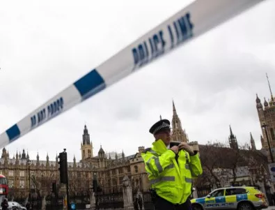 Полицията обяви инцидента край парламента в Лондон за терористичен акт