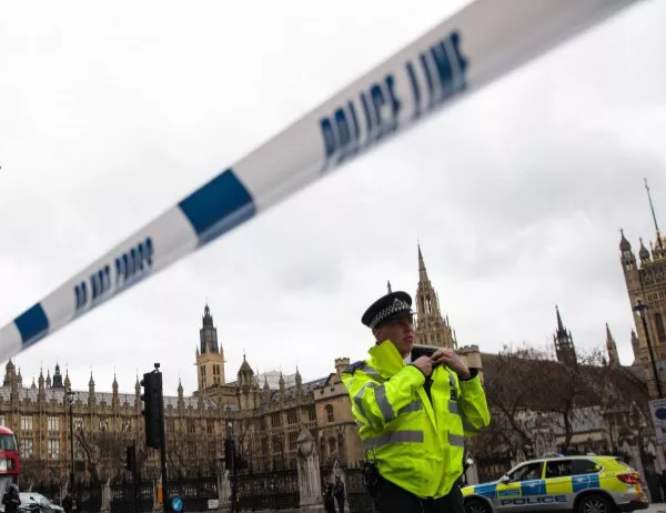 Полицията обяви инцидента край парламента в Лондон за терористичен акт