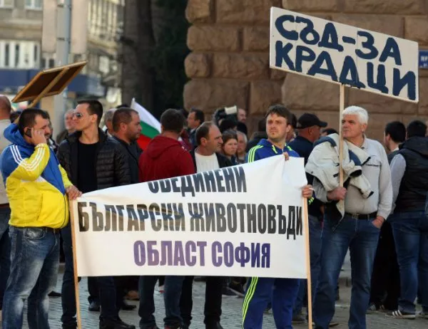 Бозуков за протестите на фермерите: Нямам право да участвам в предизборни кампании