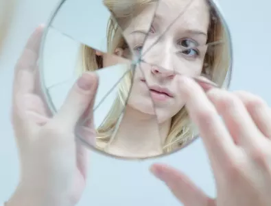 Какво означава да счупиш огледало - а ако стане случайно? 