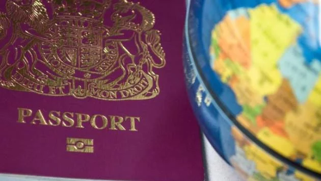 Все повече македонци получават български паспорти