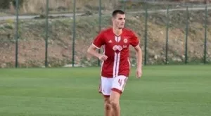 Спестиха червен картон на Чорбаджийски заради това безумие (ВИДЕО)