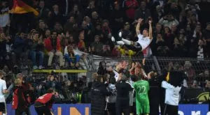 Подолски съкруши Англия и се оттегли по мечтан начин (ВИДЕО)