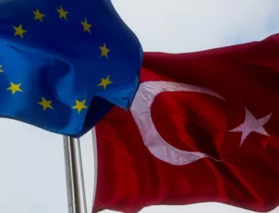 ЕК: Само страните членки могат да спрат членството на Турция в ЕС