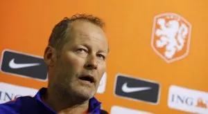 Официално: Холандия уволни Блинд след загубата в София