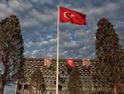 Опозицията в Турция настоява за връщане към парламентарната система