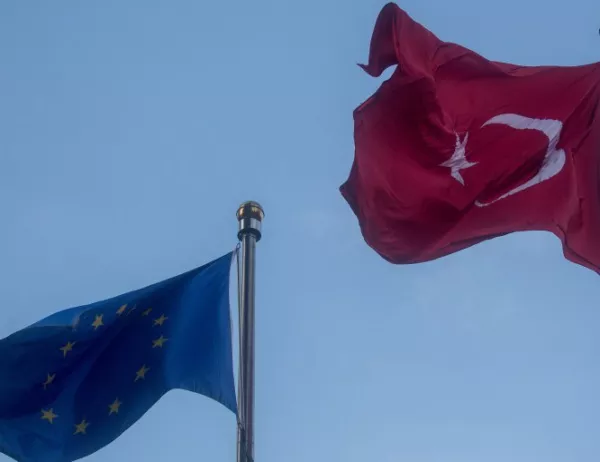 ЕС към Турция: Уважаването на правата е "наложително" за присъединяването към ЕС