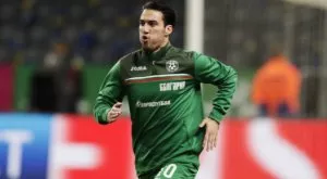 {{ otherArticle[0].article.title }}