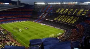 Статуя на Кройф ще краси тренировъчната база на Барселона