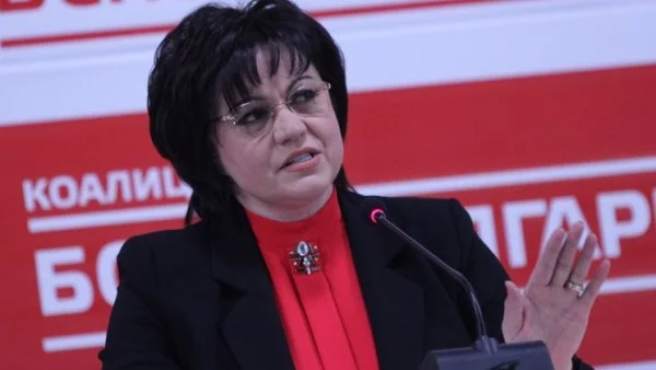 Нинова: Полицаите са в пълното си право и имат основания за протест