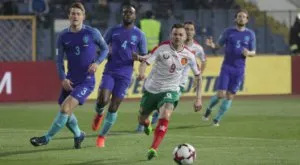 {{ otherArticle[0].article.title }}