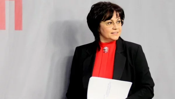 Нинова пак лъже!