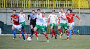 {{ otherArticle[0].article.title }}