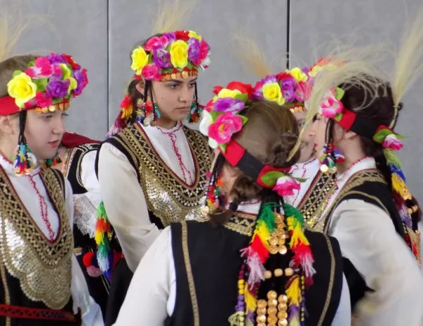 Регионален фолклорен фестивал "Лазарица"