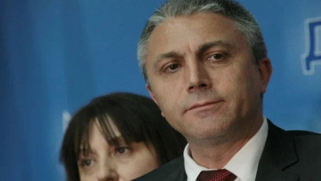 ДПС бойкотира парламента заради назначението на Валери Симеонов 