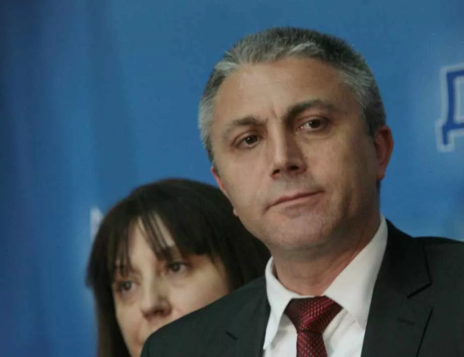 ДПС бойкотира парламента заради назначението на Валери Симеонов 