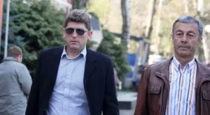 {{ otherArticle[0].article.title }}