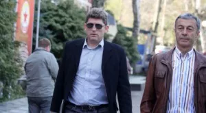 {{ otherArticle[0].article.title }}