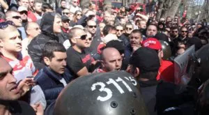 {{ otherArticle[0].article.title }}