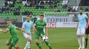 {{ otherArticle[0].article.title }}