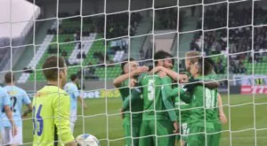 Какво е общото между Първа лига и Бундеслигата