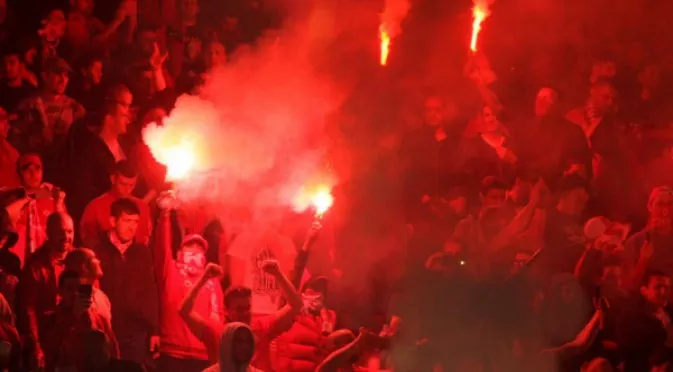 Феновете на ЦСКА са нахлули първи на терена, отсъди делегатът на БФС