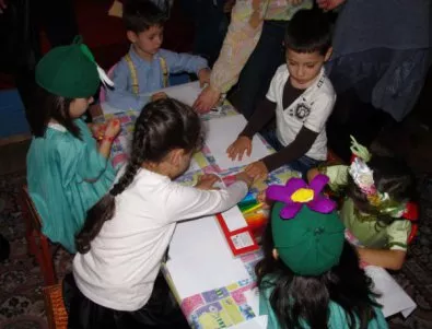 Обичаят „Лазаруване“ в програмата за Великден и Дни на книгата в Асенoвград